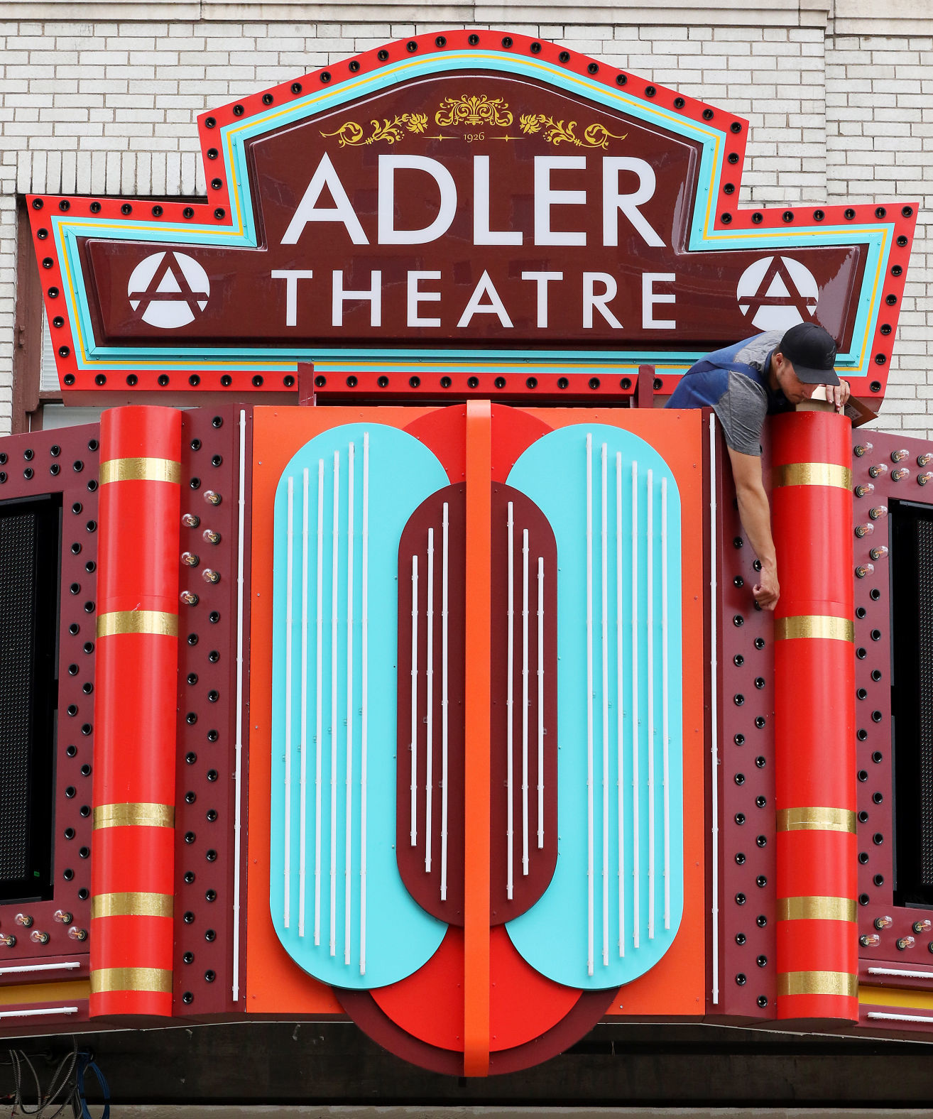 053018-qct-qca-adler-sign-002